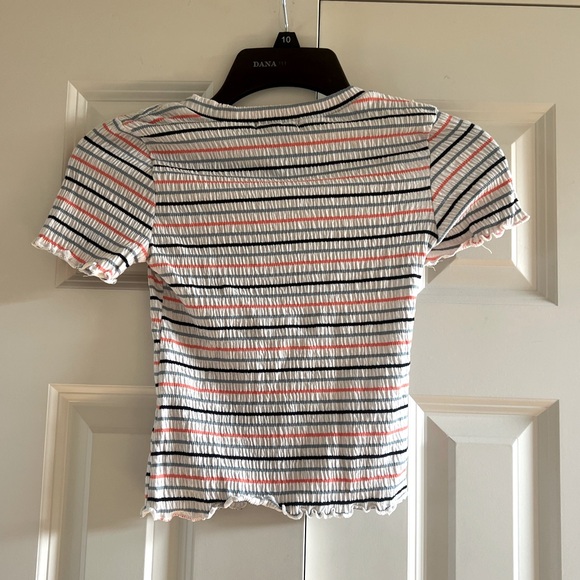 Forever 21 Women’s Multicolor Striped Lettuce Edge Crinkle Top Size Small - Picture 3 of 6